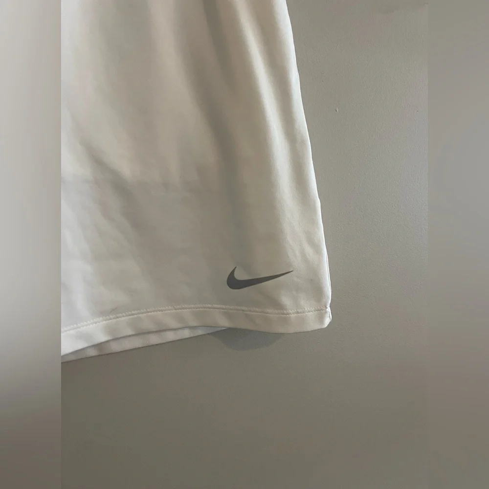 White Nike Golf Tennis Athletic Skort with built in shorts - Picture 2 of 6